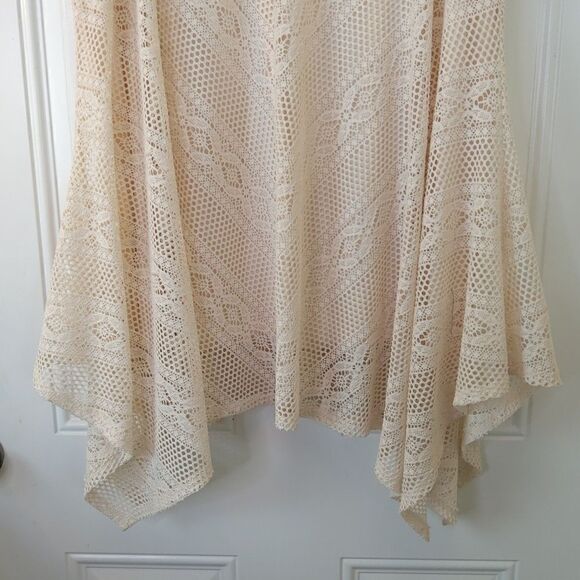 New directions cream lace fully lined pull on shark bite skirt - Picture 5 of 9